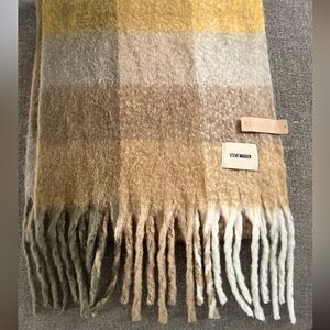Steve Madden Oversized Brown and Cream Scarf